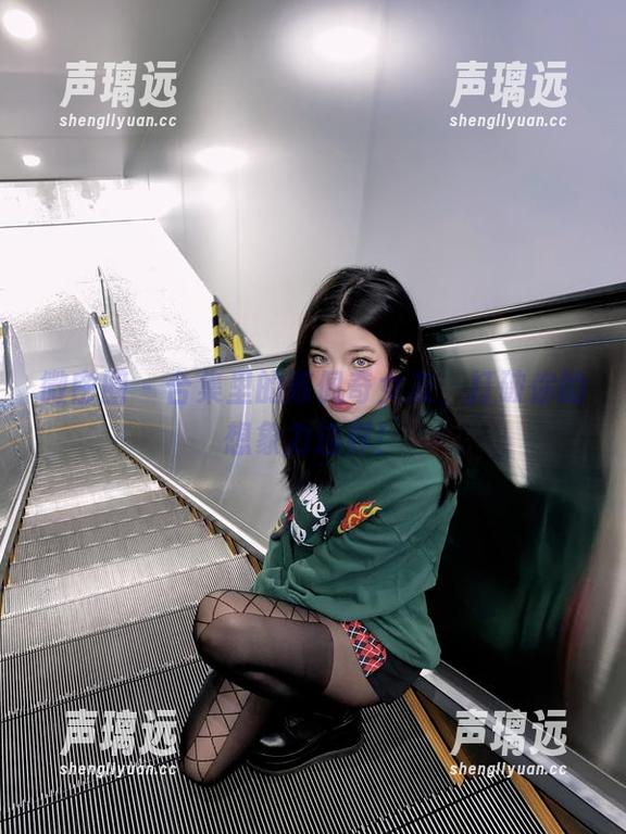 微密圈 - 合集里的陈佩奇女友，打破你的想象力边界！