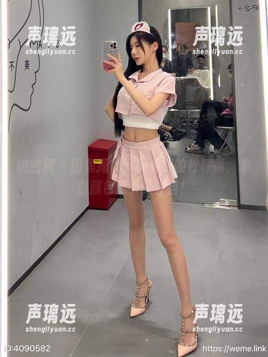微密圈 - 图集揭秘：黎允熙的柠檬黄，单靠颜色就引人注目！